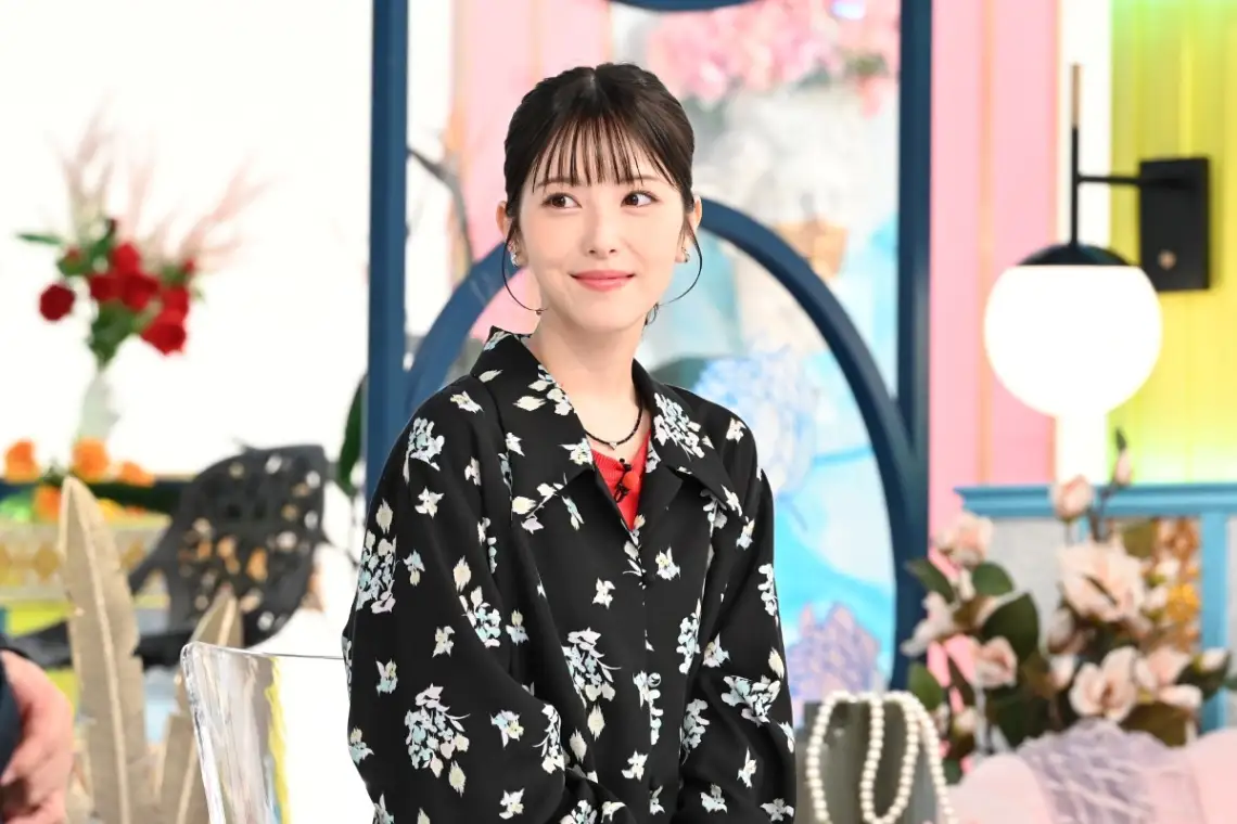 2月6日放送のトークバラエティー番組「A-Studio＋」に出演する浜辺美波さん＝TBS提供