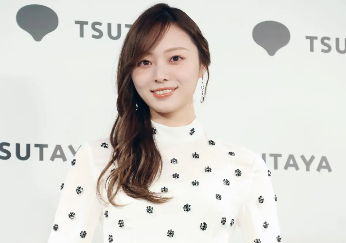 「乃木坂46梅澤美波2nd写真集『透明な覚悟』」の会見に出席した梅澤美波さん
